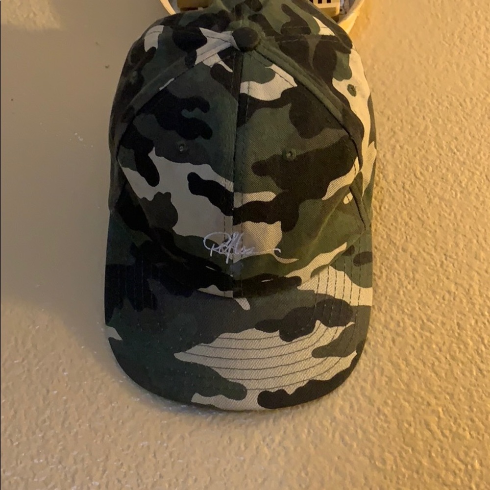 Young & Reckless hat